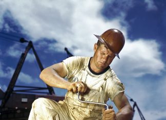 CRITICAL ANALYSIS OF THE CONTRACT LABOUR (REGULATION AND ABOLISHMENT) ACT 1970 contract labour