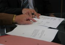 Five common pitfalls that managers suffer while negotiating contracts negotiating