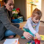 FT_18.04.11_UnmarriedParents_feature