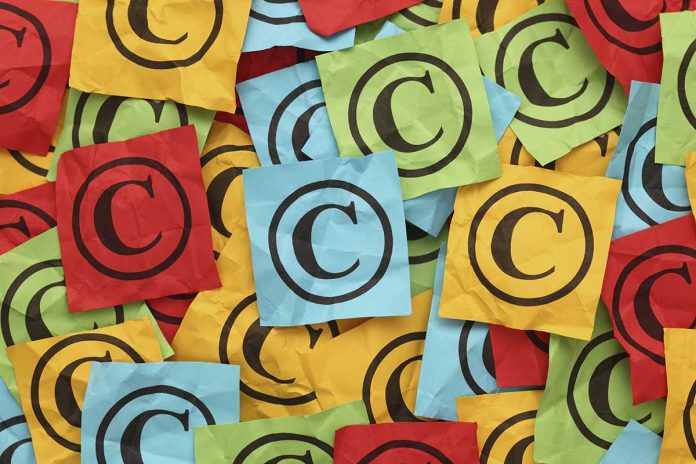 copyright be obtained over a blog