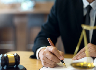 4 scenarios where you need injury work lawyers