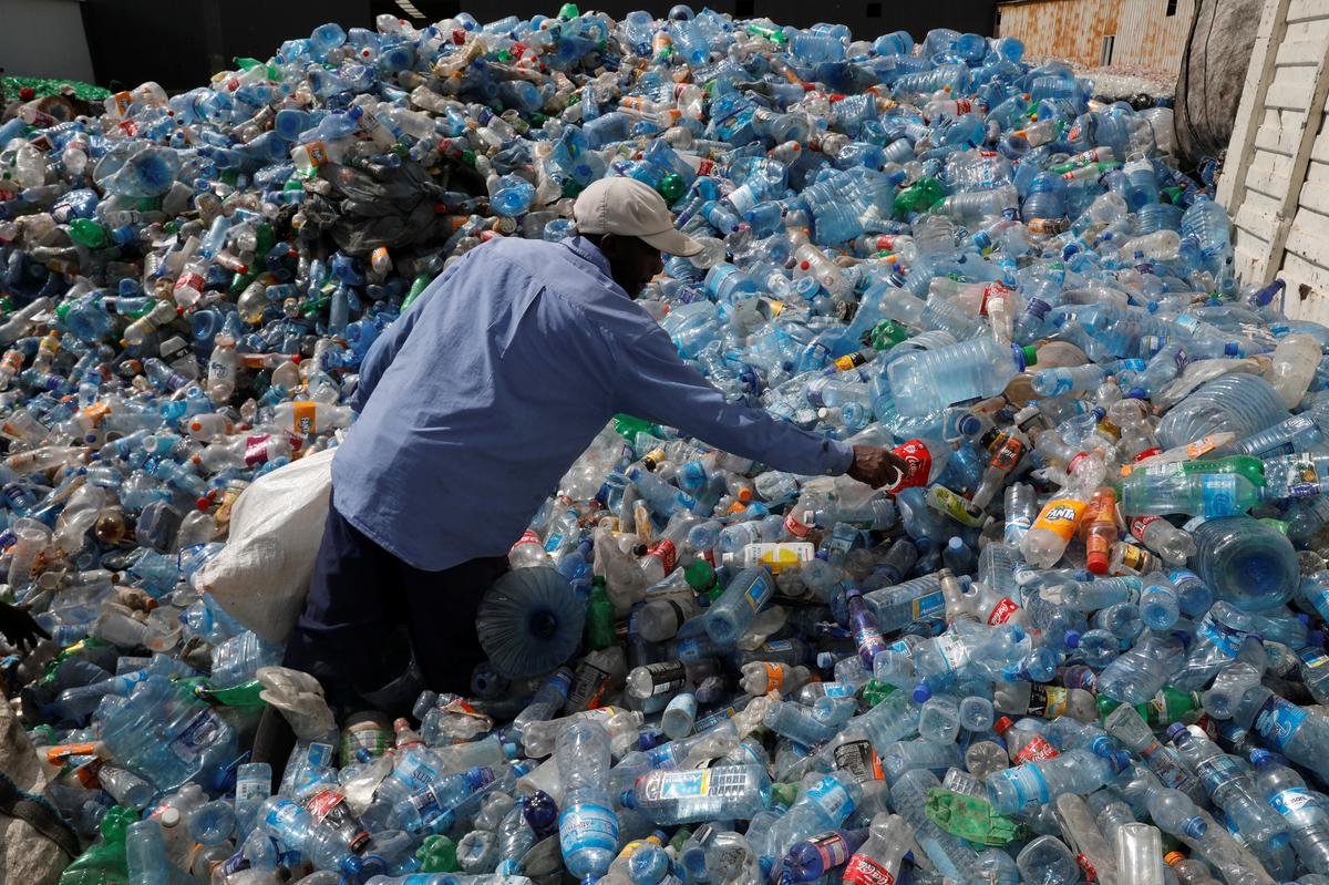 A gist of Plastic waste management rules, 2016