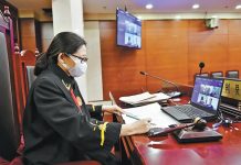 Technological transitions in the legal fraternity during COVID-19