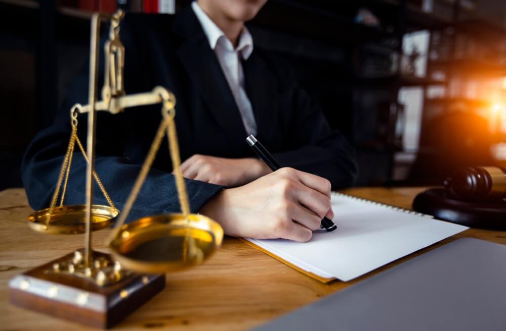 Top 10 key skills of a lawyer - iPleaders