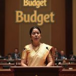 Miniser giving budget